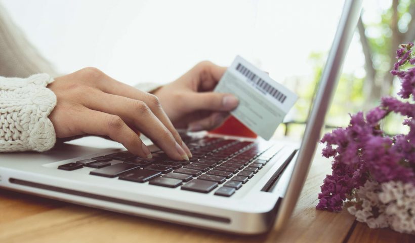 safely-shopping-online-with-a-credit-card-2
